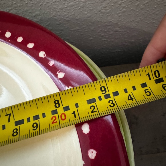 Pottery Barn plates• melamine • Christmas •9” • set of 2 • break resistant - Picture 2 of 2